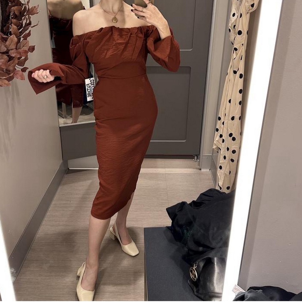 NWT women’s off-the-shoulder long-sleeve midi dress